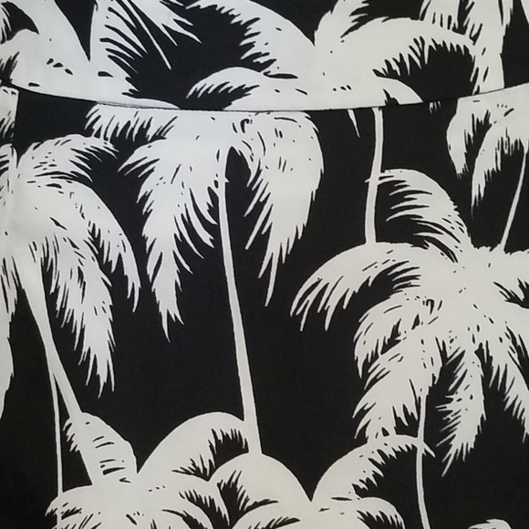 Beautiful palm tree skirt 100% polyester - Picture 2 of 7